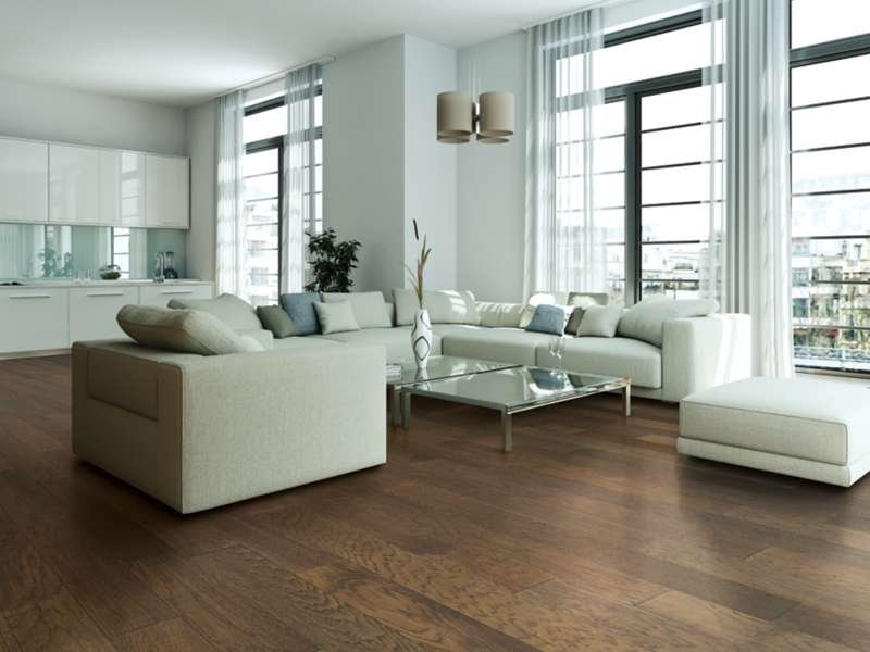 Intersection of different hardwood flooring